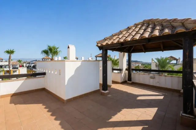 Penthouse on Avenida Medina Azahara photo 2
