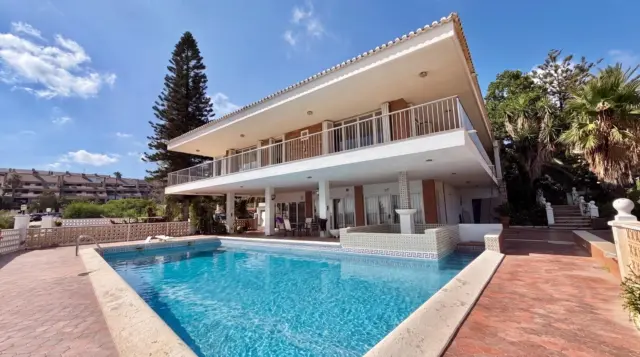 Chalet in Cabo de Las Huertas