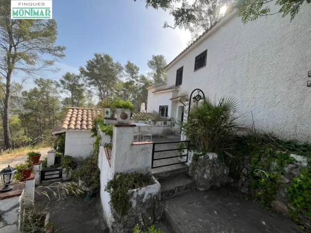 Rustic Finca in Els Vinyals