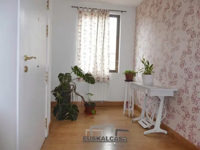 Apartment in Indautxu photo 2