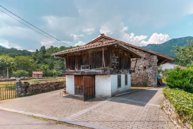 Casa en Lugar de Rioseco, 172