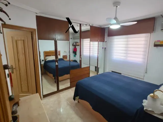 Flat on Calle de la Almenara photo 32