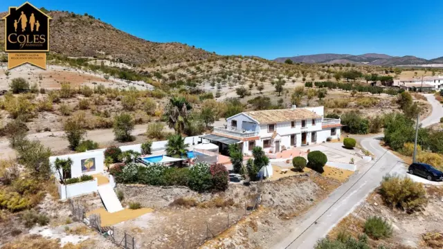 Rustic Finca on Calle Maguas