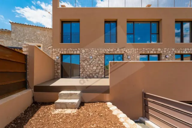 Townhouse in Biniamar