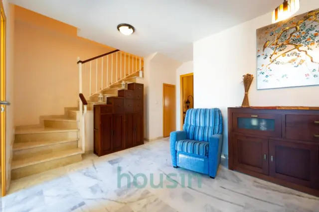 Semi-detached house in Gerena photo 5