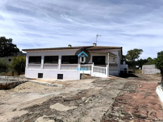 Chalet en calle del Cabo de Rosas