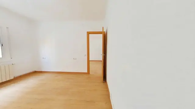 Flat in Espronceda photo 19