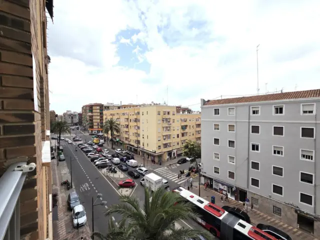 Apartment on Avinguda de Campanar photo 6