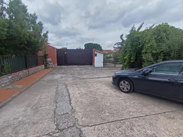 Chalet in Urbanización España