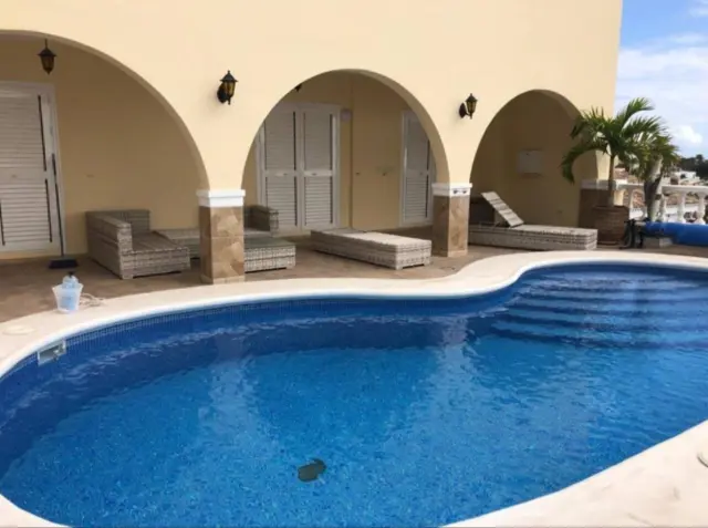 Chalet in Torviscas Centro y Alto