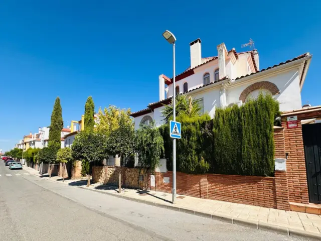 Chalet en calle de los Magnolios