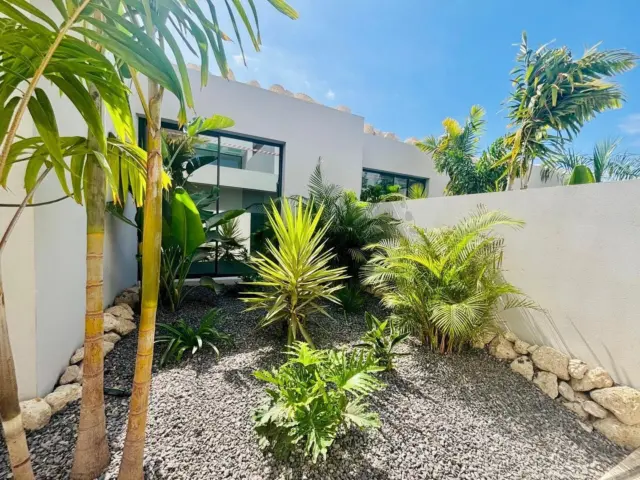 Penthouse at Pasaje Valito Sau, No. 9 B