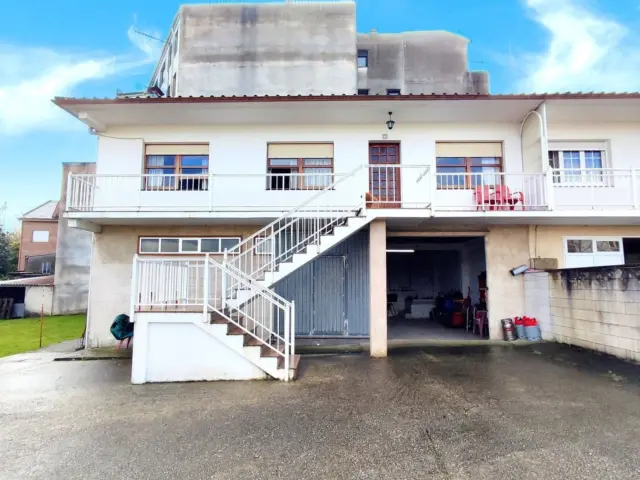 Chalet en Avenida dos Martires de Carral