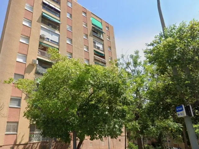 Flat on Via Favència, 128
