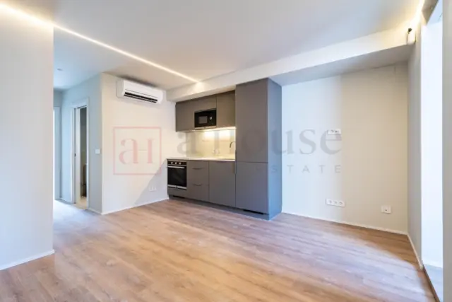 Apartment on Carrer del Consell de Cent