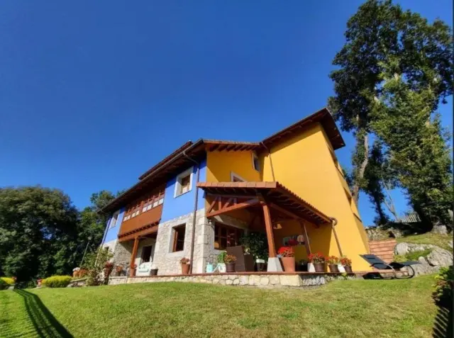 Rustic Finca in Costa Verde