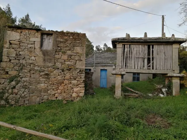 Rustic finca at Calle Lg Penouco, O - Pq Boimente, No. 4