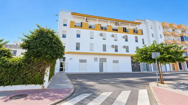 Apartment on Avda. Reyes Catolicos