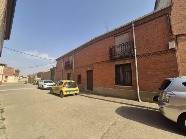 Chalet in Becerril de Campos