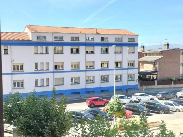 Apartment at Plaza de Josefa Ardanaz, 3