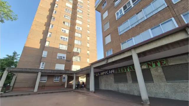 Apartment in Sector 8