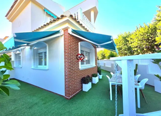 Chalet in La Senda del Recuerdo