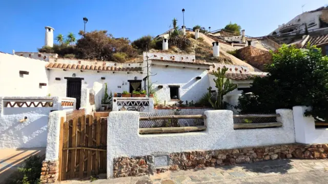 House on Celia Viñas Street