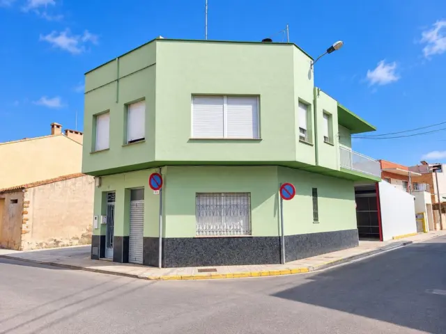 House in Centre