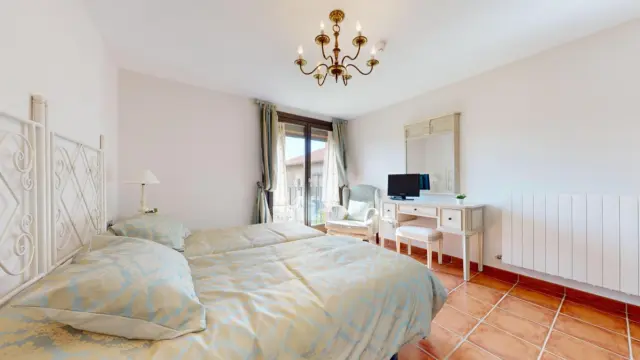 Chalet on Calle C. Real photo 59