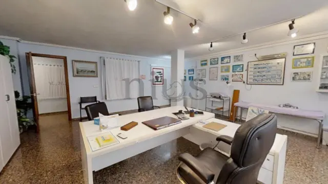 Apartment on Rambla de la Independència photo 5
