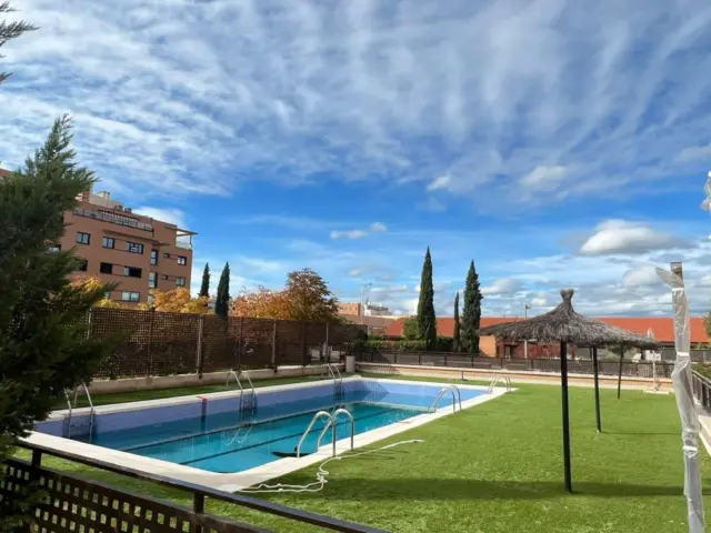 Piso en alquiler en Avenida del Santuario de Valverde, cerca de Calle de la Colegiata de Cervatos - Imagen 28