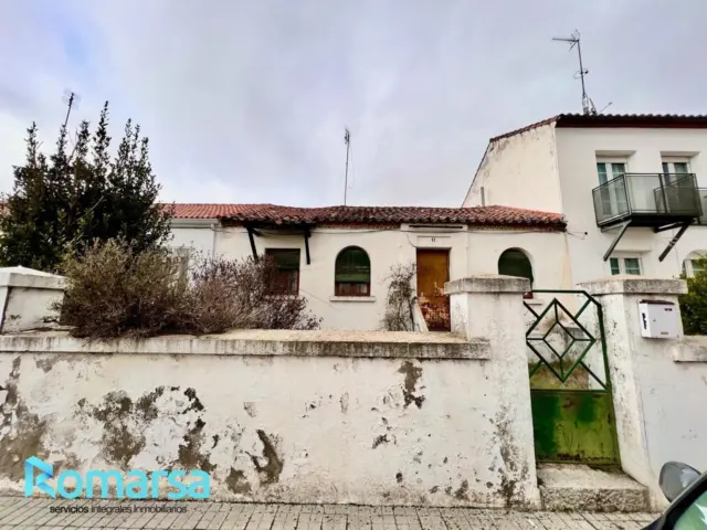 Casa adosada en venta en Calle de Beatriz Galindo, Santo Tomás-Universidad (Ávila Capital) de 115.000 €