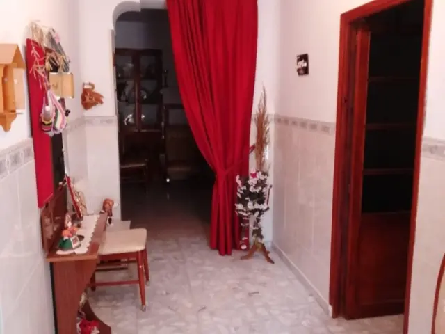 Casa en Barrios Periféricos - Pedanías