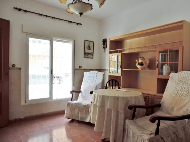 Casa adosada en venta en Regiones, San Luis-Los Molinos (Almería Capital) de 170.000 €