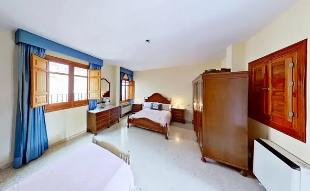 House on Calle Real, 118 photo 35