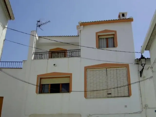 Casa adosada en venta en Centro, Bayarque de 68.982 €