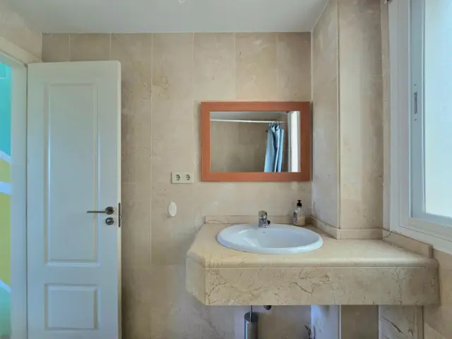 Apartment on Avenida de Juan Carlos I, 98 photo 5