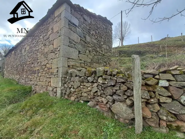Rustic Finca in Vegalosvados