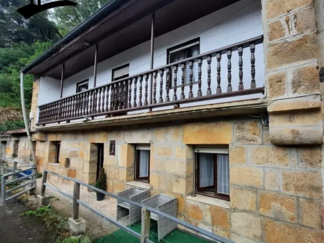 Rustic Finca in Luena