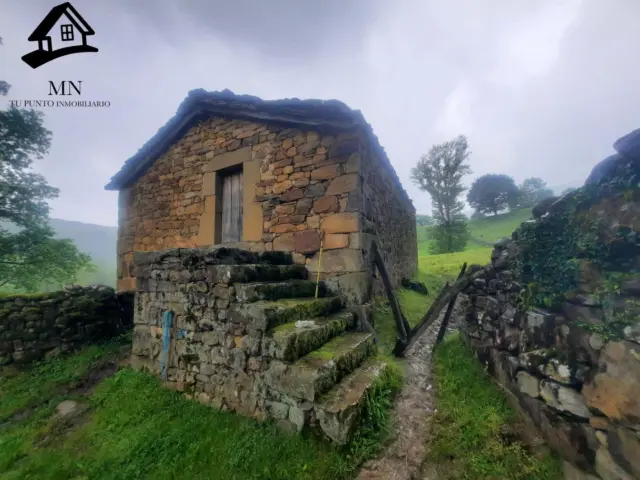 Rustic Finca in Valles Pasiegos