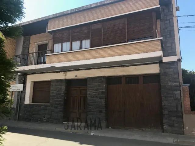 House in - Center