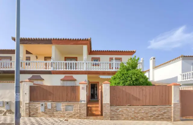 Chalet en calle Camino de la Pañoleta, 31