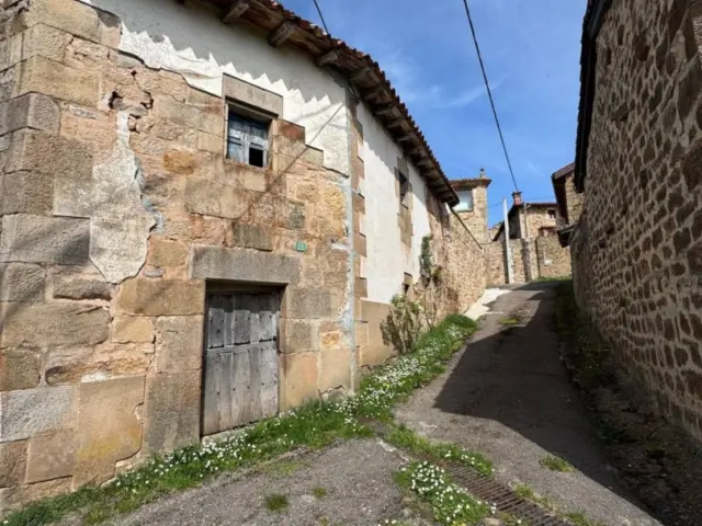Rustic house on Calle Real