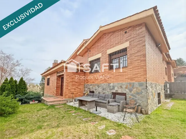 Single-family home in Sant Esteve Sesrovires photo 5