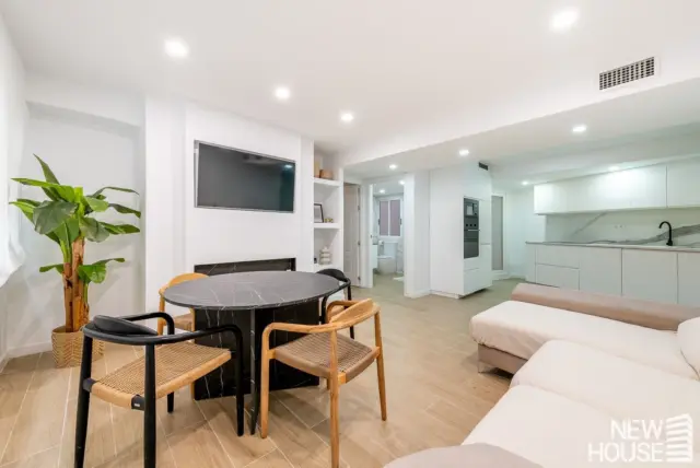 Apartment on Rambla de Méndez Núñez photo 3