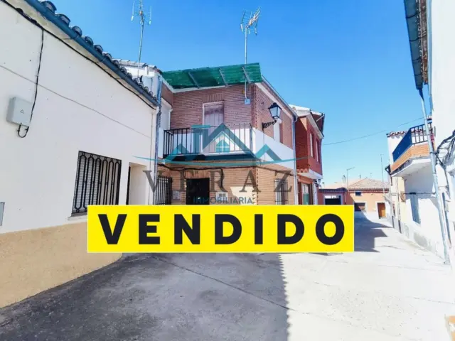 Chalet en venta en Calle de Hernán Cortés, Calzada de Oropesa de 44.900 €
