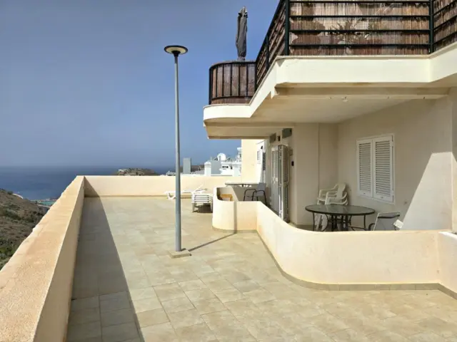 Apartamento en calle Tenerife photo 2