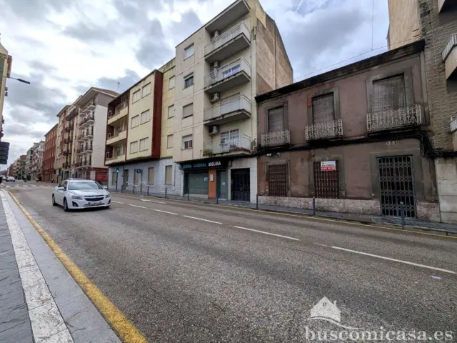 Chalet on Julio Burell Street photo 2