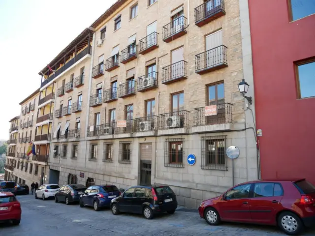 Flat for sale in Calle de Miguel de Cervantes, Casco Antiguo (District Centro. Toledo Capital) of 199.500 €