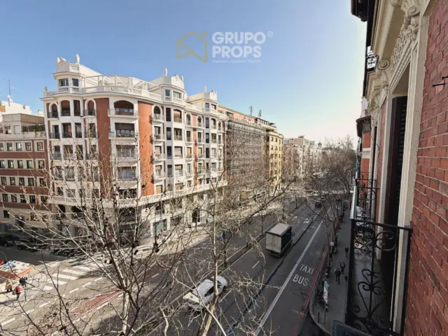 Piso en alquiler en Calle de Sagasta - Imagen 36